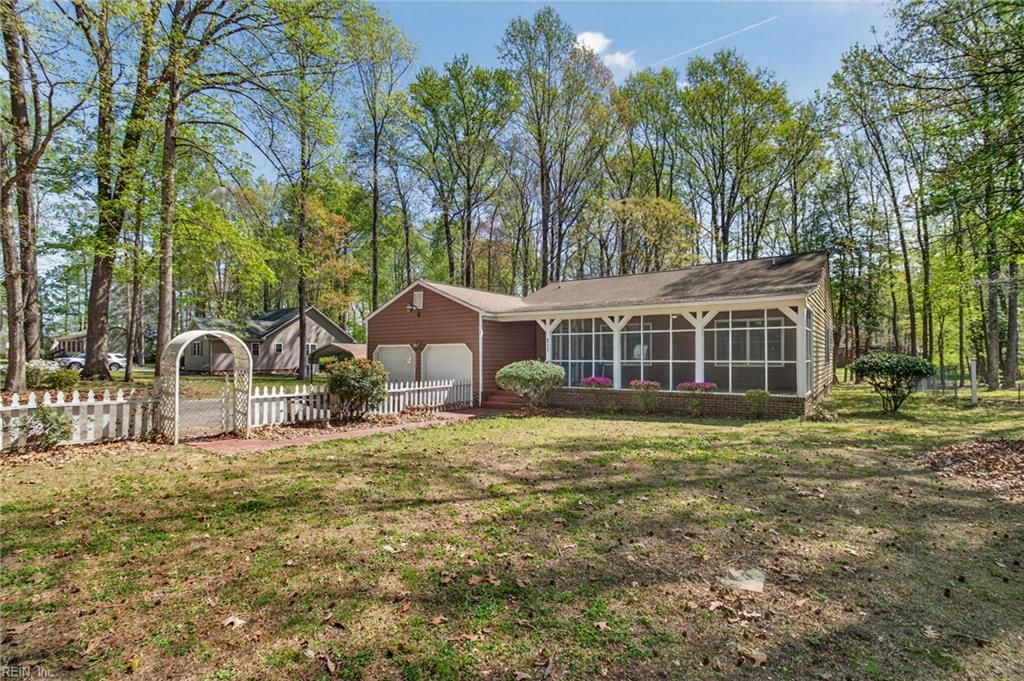 Photo of 207 Oakwood Ln Ln, Smithfield, VA 23430 (MLS # 10628346)