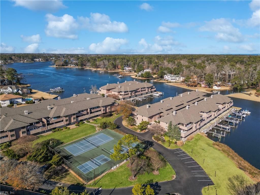 Photo of 700 Oriole Drive #515, Virginia Beach, VA 23451 (MLS # 10614158)