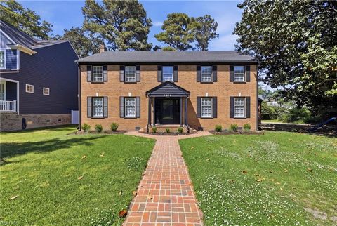 Photo of 1418 Brunswick Avenue, Norfolk, VA 23508 (MLS # 10631108)