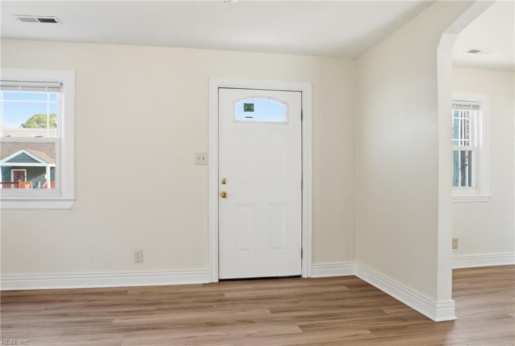 Photo of 28 Fiske Street, Portsmouth, VA 23702 (MLS # 10627272)