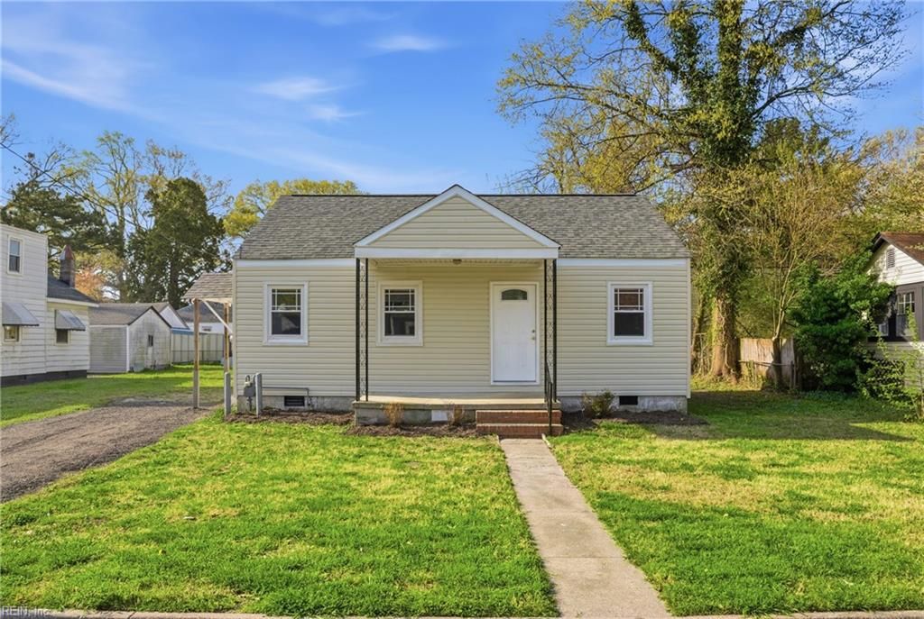 Photo of 28 Fiske Street, Portsmouth, VA 23702 (MLS # 10627272)