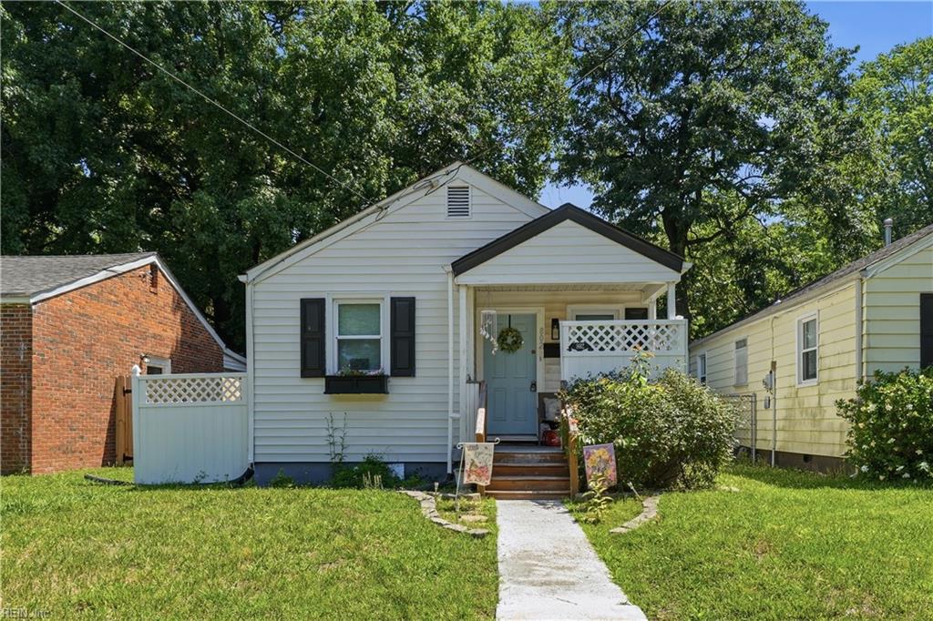Photo of 802 Teach Street, Hampton, VA 23661 (MLS # 10639505)