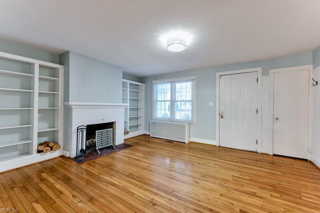 Photo of 127 Elwood Avenue, Norfolk, VA 23505 (MLS # 10614362)