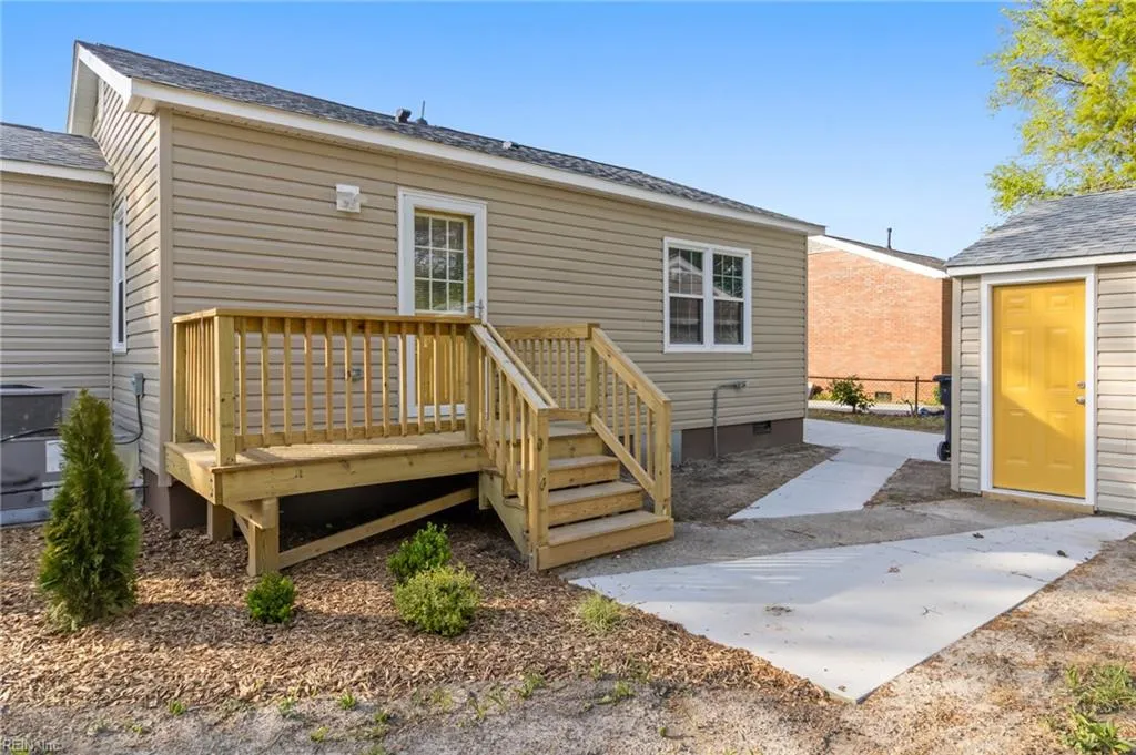 Portsmouth, Virginia 23701, United States, 3 Bedrooms Bedrooms, ,1 BathroomBathrooms,Residential,Active,185510