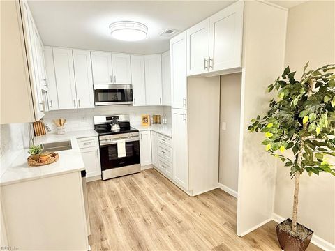 708 Linda CT Virginia Beach VA 23455