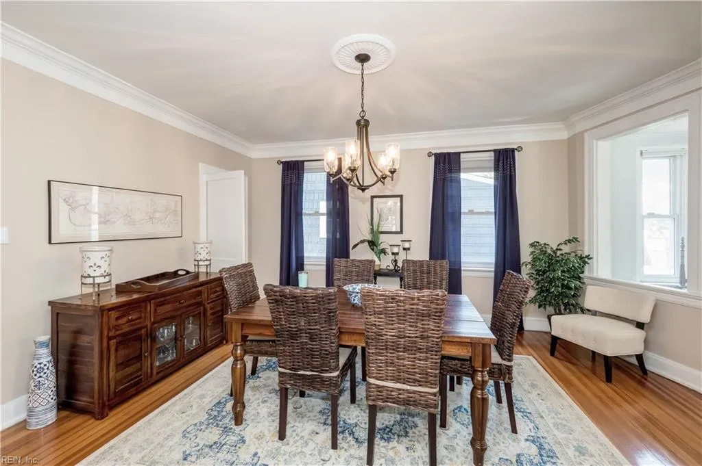 Norfolk, Virginia 23507, United States, 4 Bedrooms Bedrooms, ,4 BathroomsBathrooms,Residential,Active,220762