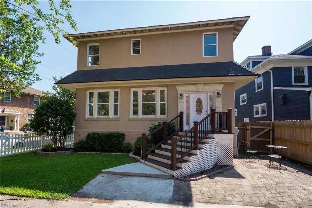 Norfolk, Virginia 23507, United States, 4 Bedrooms Bedrooms, ,4 BathroomsBathrooms,Residential,Active,220762