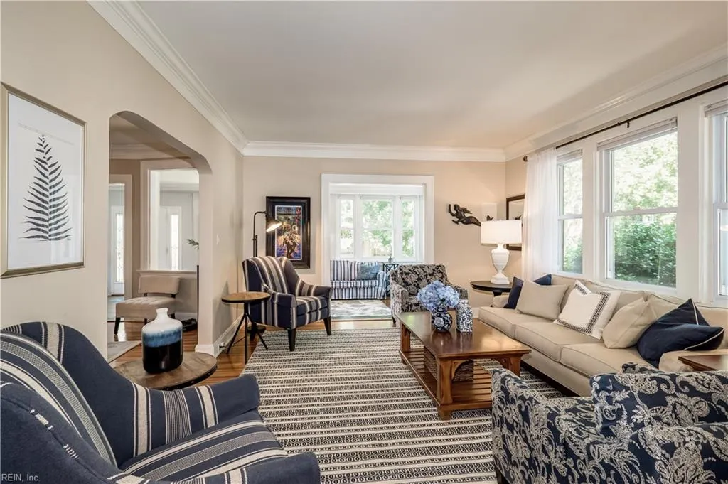 Norfolk, Virginia 23507, United States, 4 Bedrooms Bedrooms, ,4 BathroomsBathrooms,Residential,Active,220762