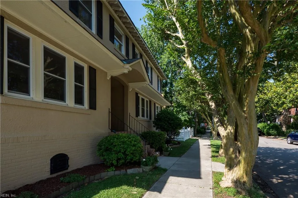 Norfolk, Virginia 23507, United States, 4 Bedrooms Bedrooms, ,4 BathroomsBathrooms,Residential,Active,220762