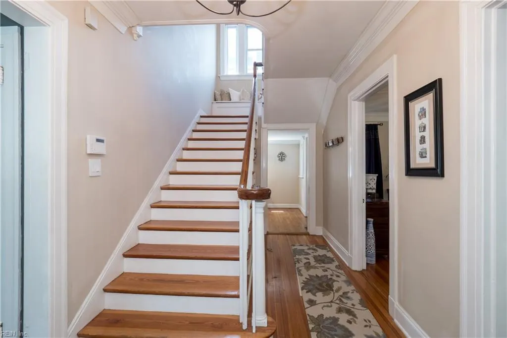 Norfolk, Virginia 23507, United States, 4 Bedrooms Bedrooms, ,4 BathroomsBathrooms,Residential,Active,220762