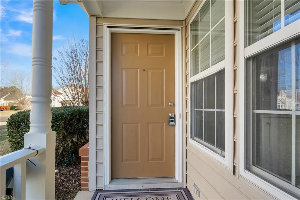 Photo of 137 White Cedar Lane, Yorktown, VA 23693 (MLS # 10617296)