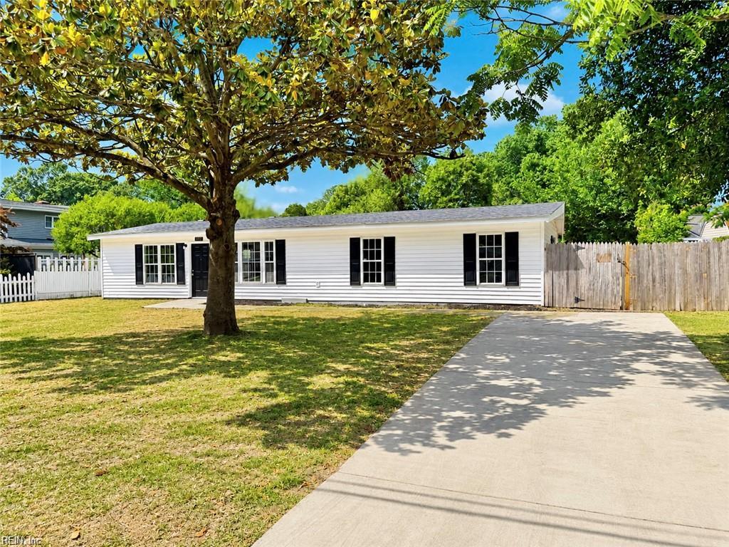 Photo of 1012 Towanda Road, Virginia Beach, VA 23464 (MLS # 10654303)