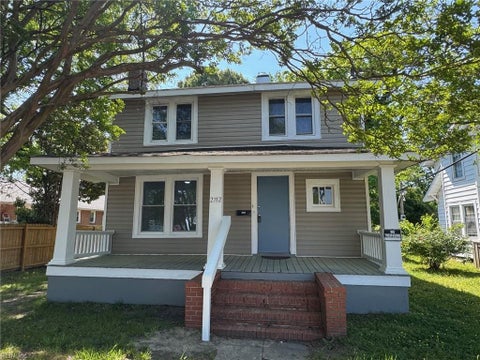 Photo of 2712 Kecoughtan Road, Hampton, VA 23661 (MLS # 10658820)