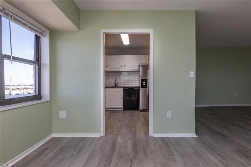 Portsmouth, Virginia 23704, United States, 2 Bedrooms Bedrooms, ,2 BathroomsBathrooms,Residential,Active,195852