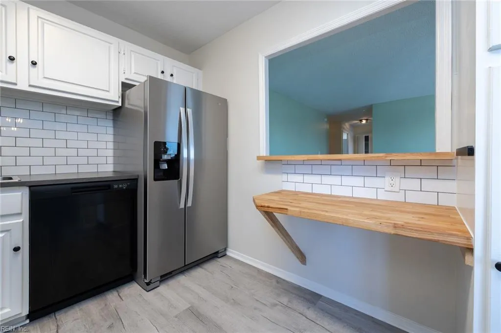 Portsmouth, Virginia 23704, United States, 2 Bedrooms Bedrooms, ,2 BathroomsBathrooms,Residential,Active,195852