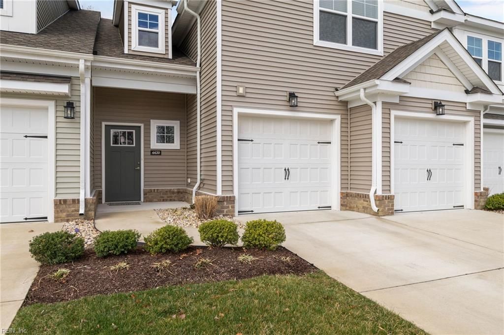Photo of 4620 Longleaf Place #19, Chesapeake, VA 23321 (MLS # 10638879)