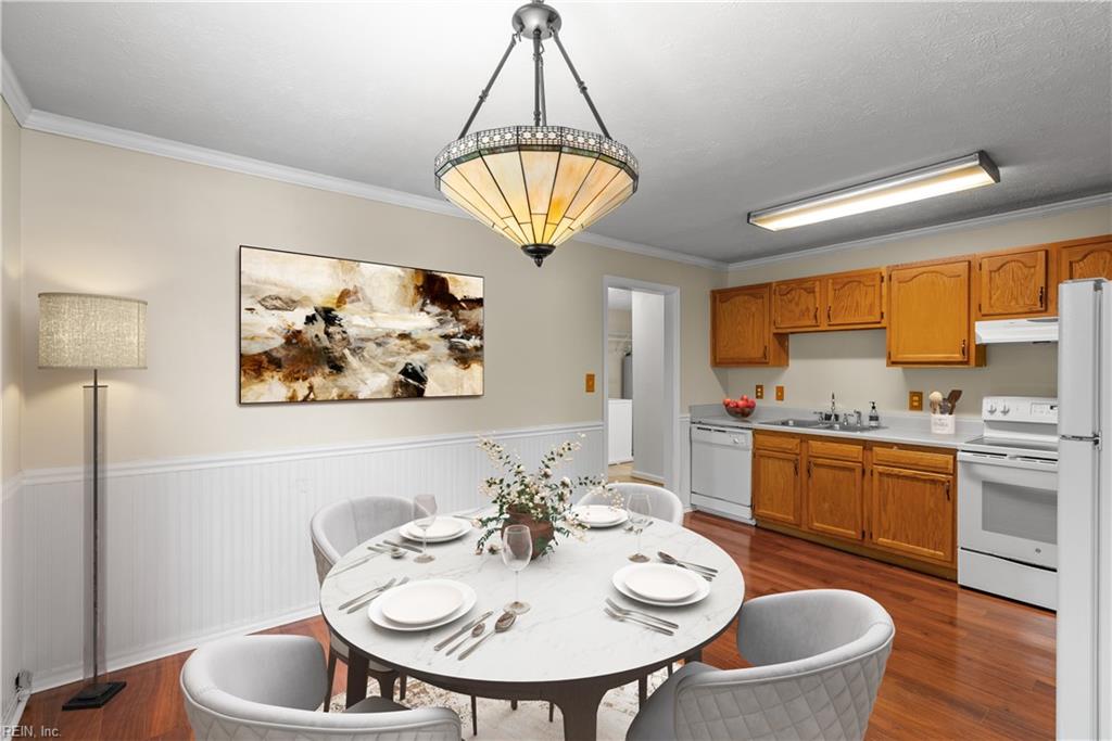10 E Bayberry CT