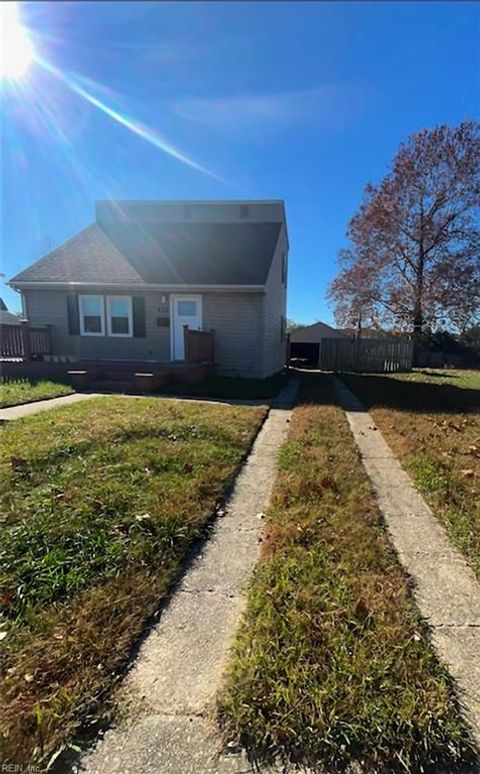 Photo of 223 Sycamore Avenue, Newport News, VA 23607 (MLS # 10610973)