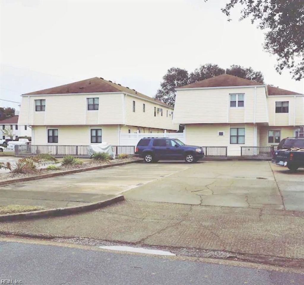 Photo of 3149 Page Avenue #203, Virginia Beach, VA 23451 (MLS # 10629339)