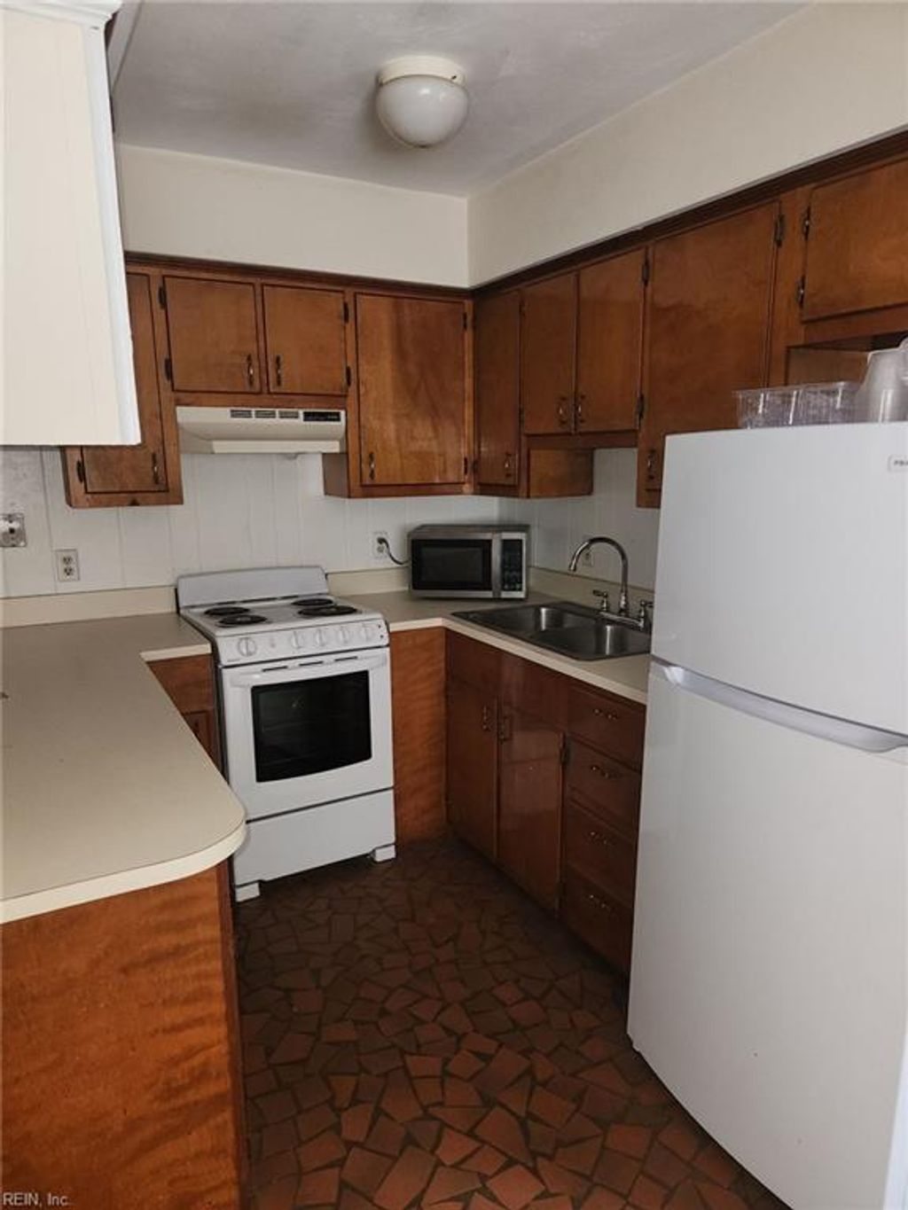 Photo of 3149 Page Avenue #203, Virginia Beach, VA 23451 (MLS # 10629339)