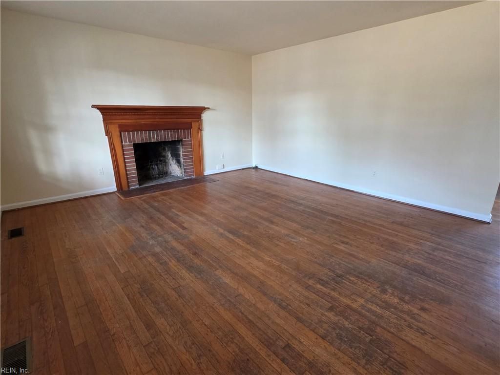 Photo of 111 Cindy Circle, Newport News, VA 23602 (MLS # 10624249)