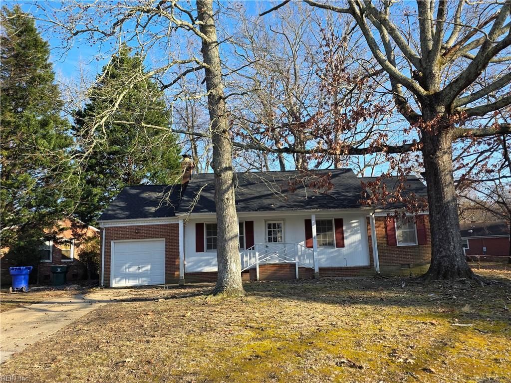 Photo of 111 Cindy Circle, Newport News, VA 23602 (MLS # 10624249)