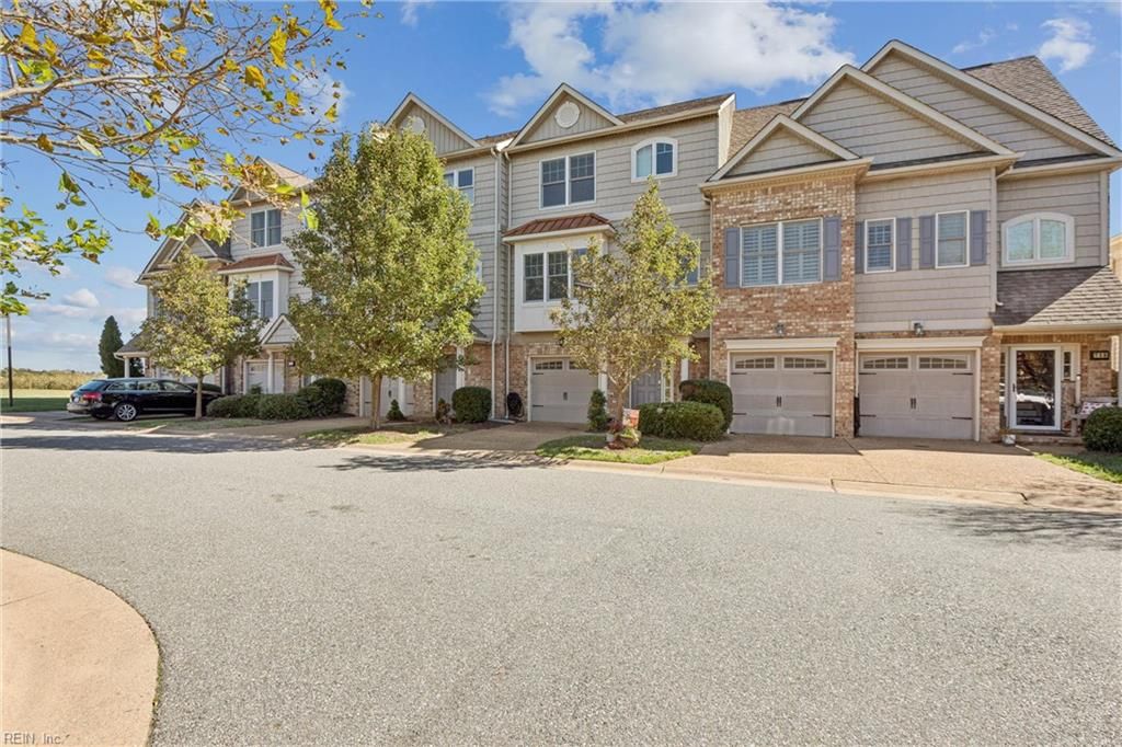Photo of 757 Charthouse Circle, Hampton, VA 23664 (MLS # 10630481)