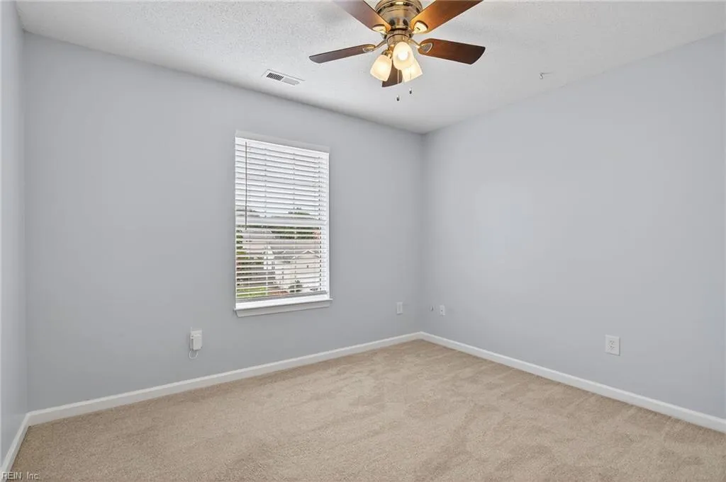 Suffolk, Virginia 23434, United States, 4 Bedrooms Bedrooms, ,3 BathroomsBathrooms,Residential,Active,194950