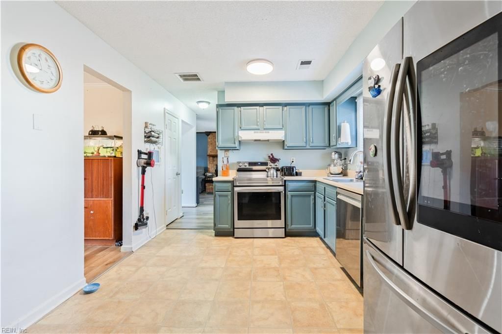 Photo of 5876 Beechwalk Drive, Virginia Beach, VA 23464 (MLS # 10619338)