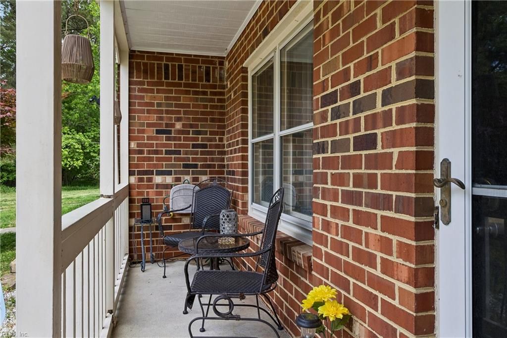 Photo of 114 Tewkesbury Quay, Yorktown, VA 23692 (MLS # 10630666)