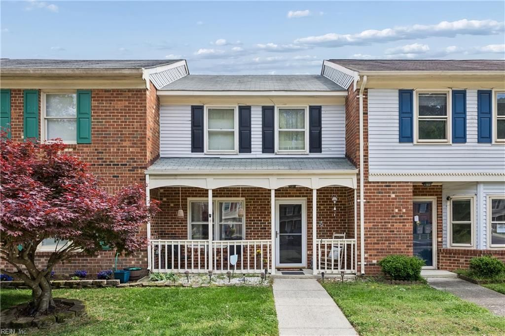 Photo of 114 Tewkesbury Quay, Yorktown, VA 23692 (MLS # 10630666)