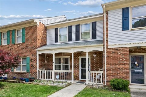 Photo of 114 Tewkesbury Quay, Yorktown, VA 23692 (MLS # 10630666)