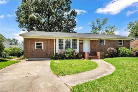 507 Brentwood DR Newport News VA 23601