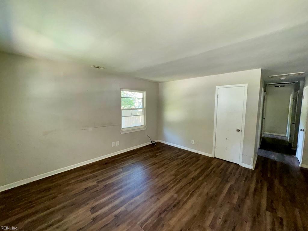 Photo of 1264 Strand Street, Norfolk, VA 23513 (MLS # 10642145)