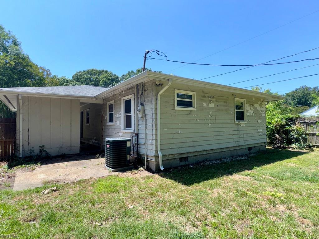 Photo of 1264 Strand Street, Norfolk, VA 23513 (MLS # 10642145)