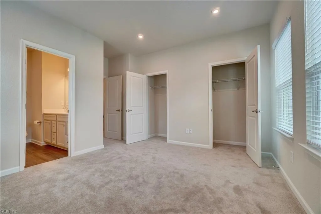 Portsmouth, Virginia 23701, United States, 2 Bedrooms Bedrooms, ,3 BathroomsBathrooms,Residential,Active,176654