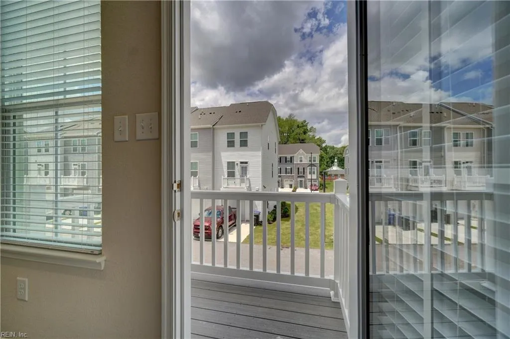 Portsmouth, Virginia 23701, United States, 2 Bedrooms Bedrooms, ,3 BathroomsBathrooms,Residential,Active,176654