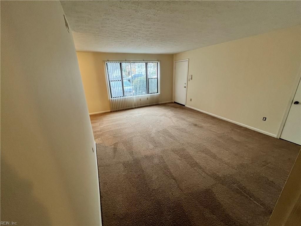 Photo of 202 N Mallory Street #F, Hampton, VA 23663 (MLS # 10616391)