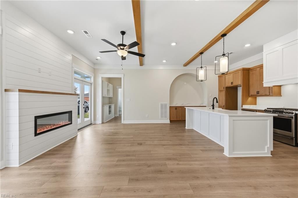 Photo of 917 Calhoun Way, Chesapeake, VA 23322 (MLS # 10637240)