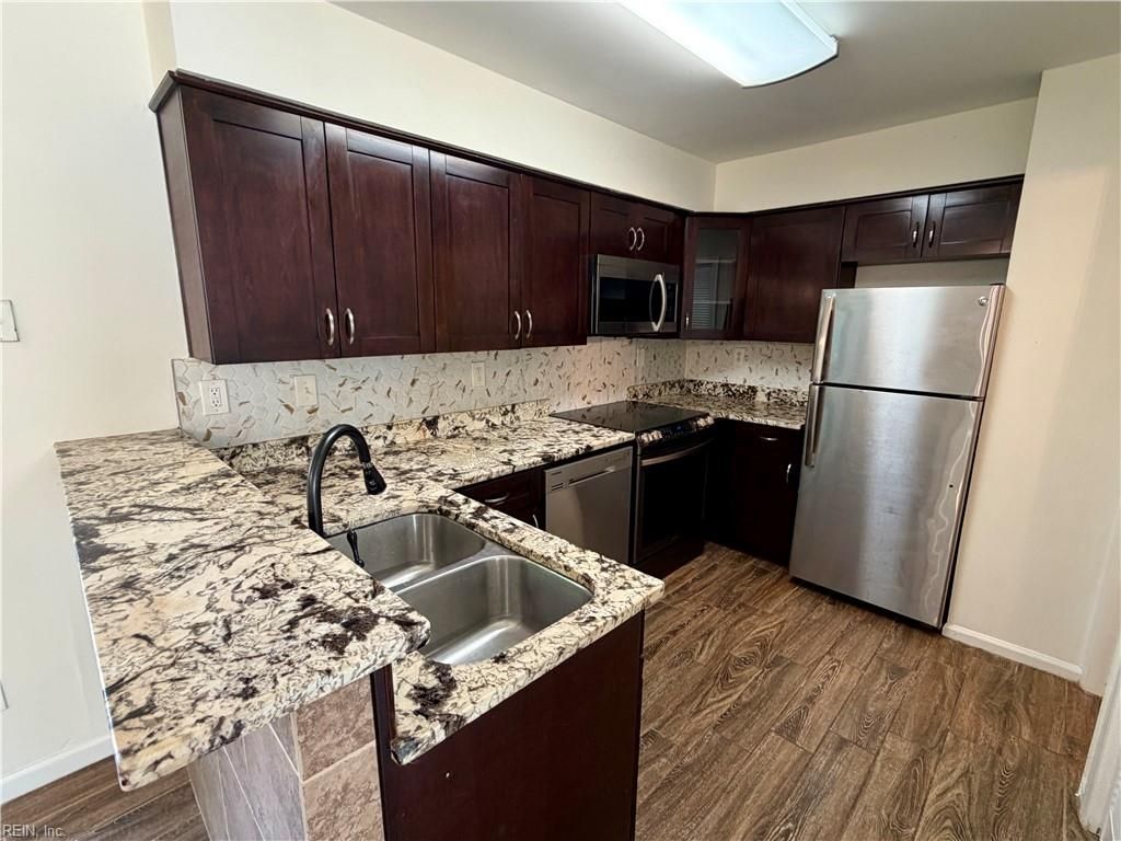 Photo of 3903 Kiwanis Loop LOOP, Virginia Beach, VA 23456 (MLS # 10633987)