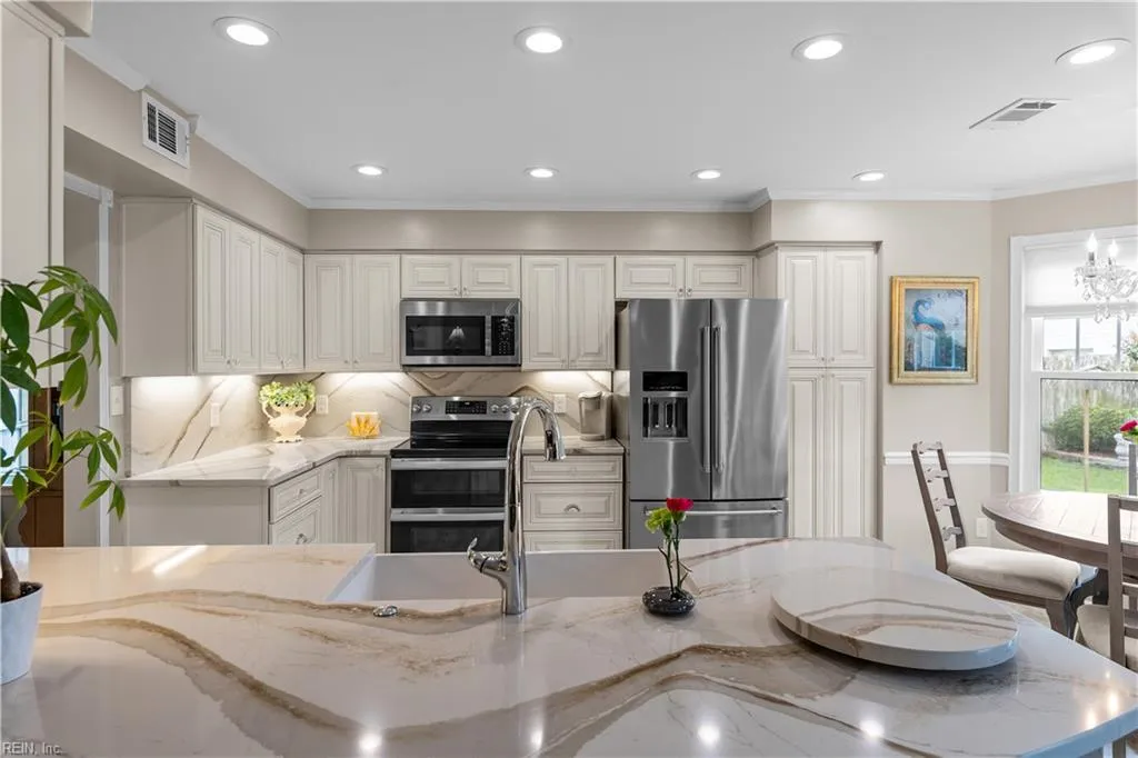 Virginia Beach, Virginia 23456, United States, 4 Bedrooms Bedrooms, ,3 BathroomsBathrooms,Residential,Active,188483