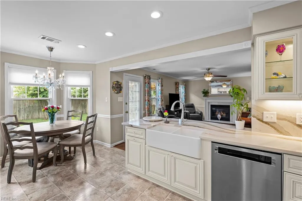 Virginia Beach, Virginia 23456, United States, 4 Bedrooms Bedrooms, ,3 BathroomsBathrooms,Residential,Active,188483