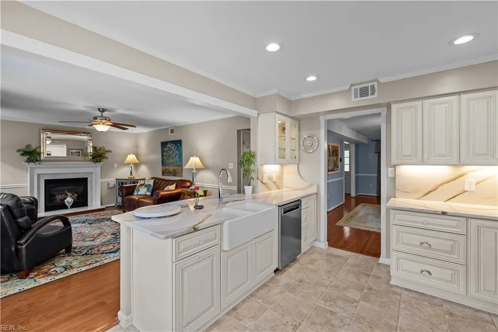 Virginia Beach, Virginia 23456, United States, 4 Bedrooms Bedrooms, ,3 BathroomsBathrooms,Residential,Active,188483