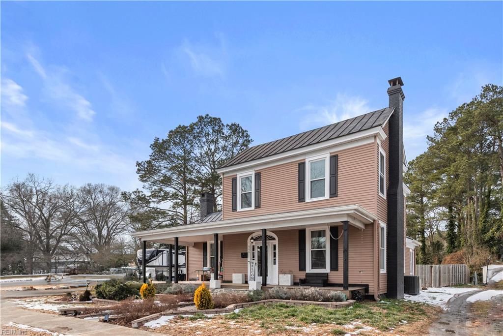 Photo of 506 Lee Street, Franklin, VA 23851 (MLS # 10619546)