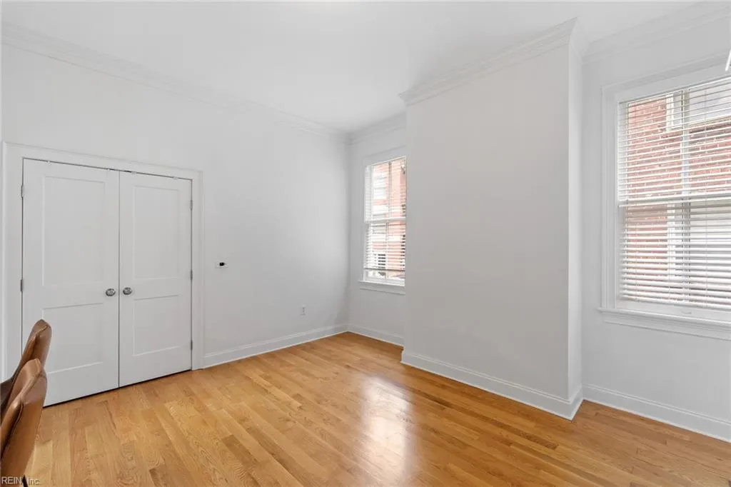 Norfolk, Virginia 23507, United States, 1 Bedroom Bedrooms, ,1 BathroomBathrooms,Residential,Active,201873