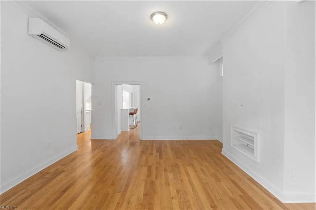 Norfolk, Virginia 23507, United States, 1 Bedroom Bedrooms, ,1 BathroomBathrooms,Residential,Active,201873