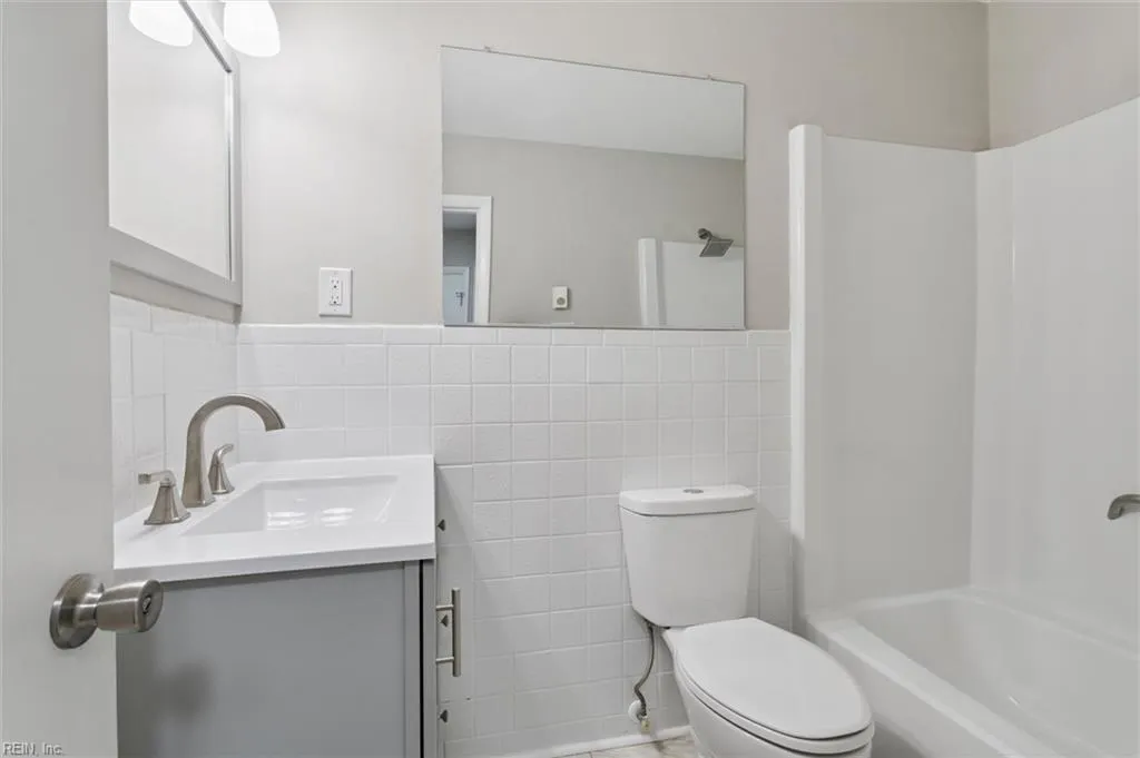 Norfolk, Virginia 23503, United States, 1 Bedroom Bedrooms, ,1 BathroomBathrooms,Residential,Active,179305