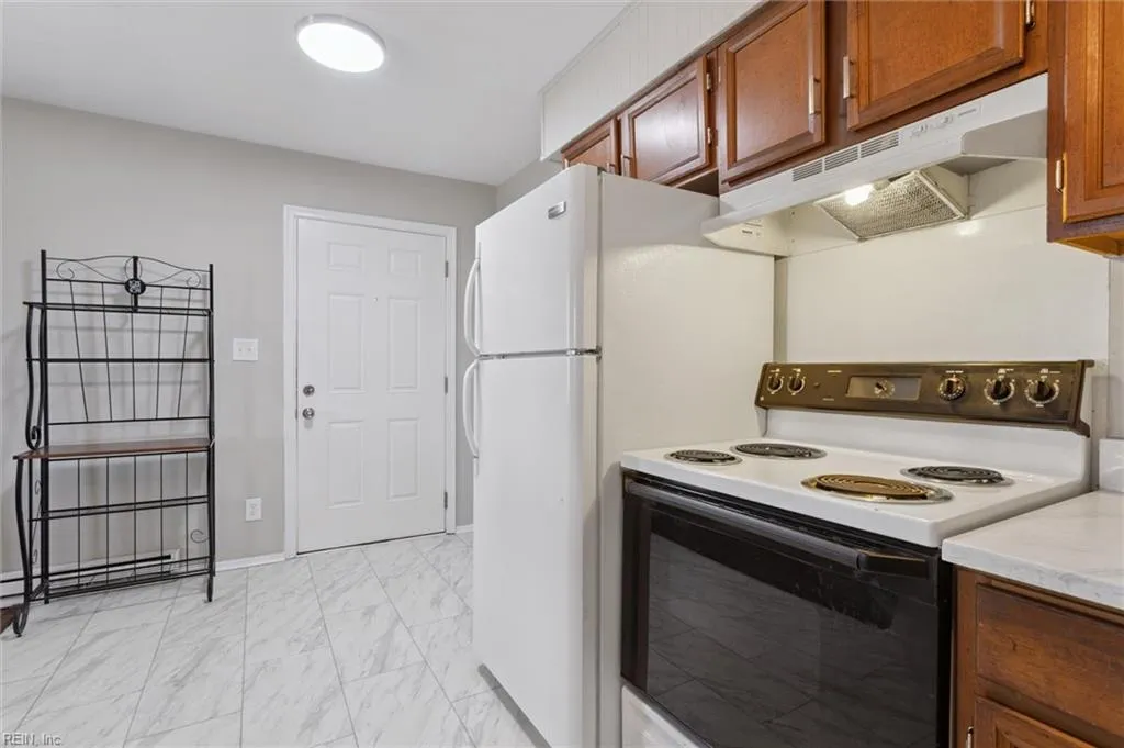 Norfolk, Virginia 23503, United States, 1 Bedroom Bedrooms, ,1 BathroomBathrooms,Residential,Active,179305