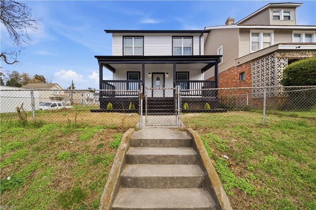 Photo of 2128 Roanoke Avenue, Newport News, VA 23607 (MLS # 10633596)