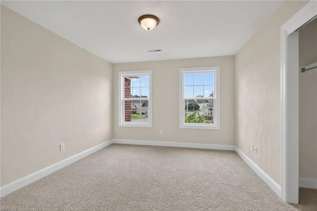 Chesapeake, Virginia 23322, United States, 5 Bedrooms Bedrooms, ,3 BathroomsBathrooms,Residential,Active,169871